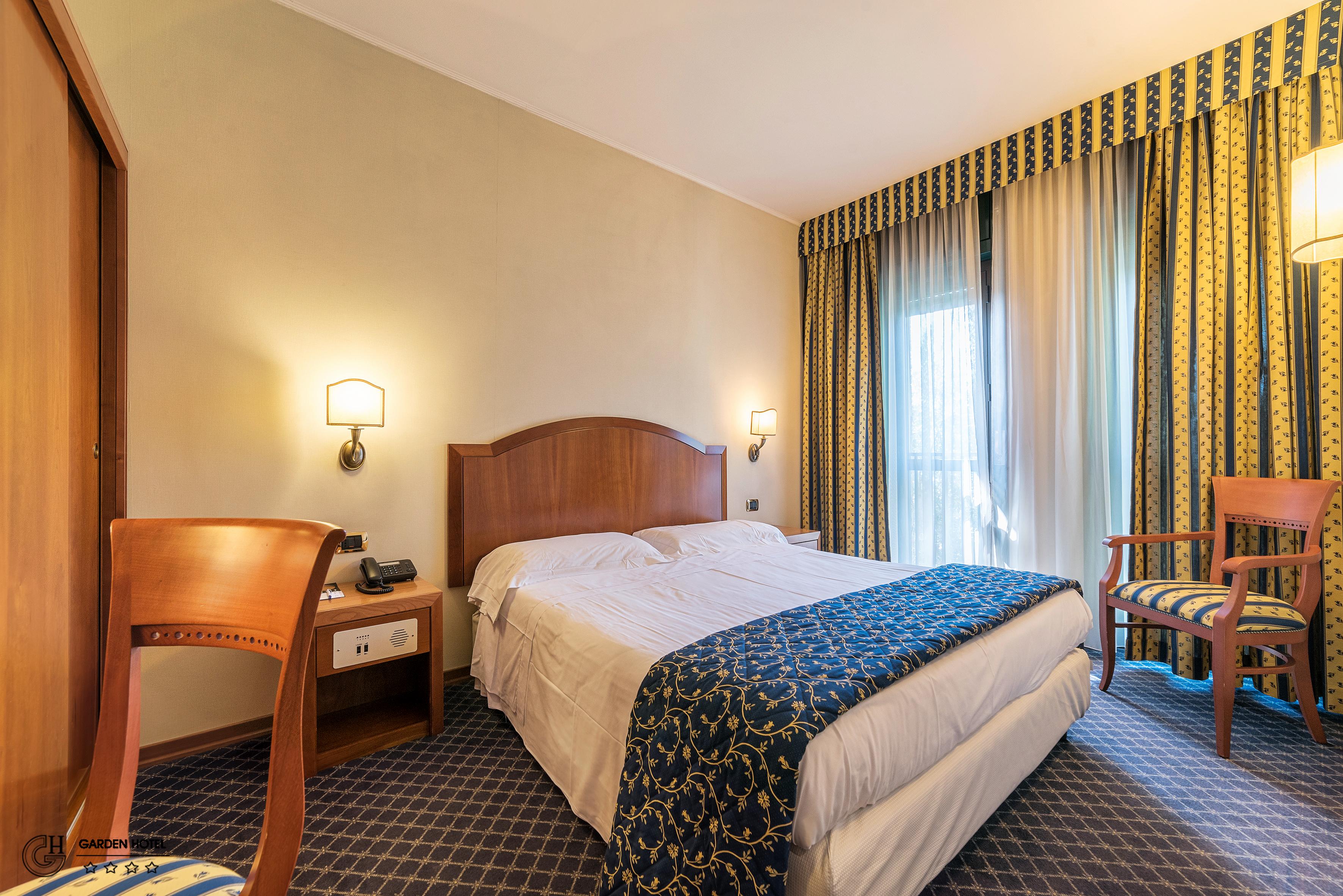 Hotel Garden Terni Bagian luar foto